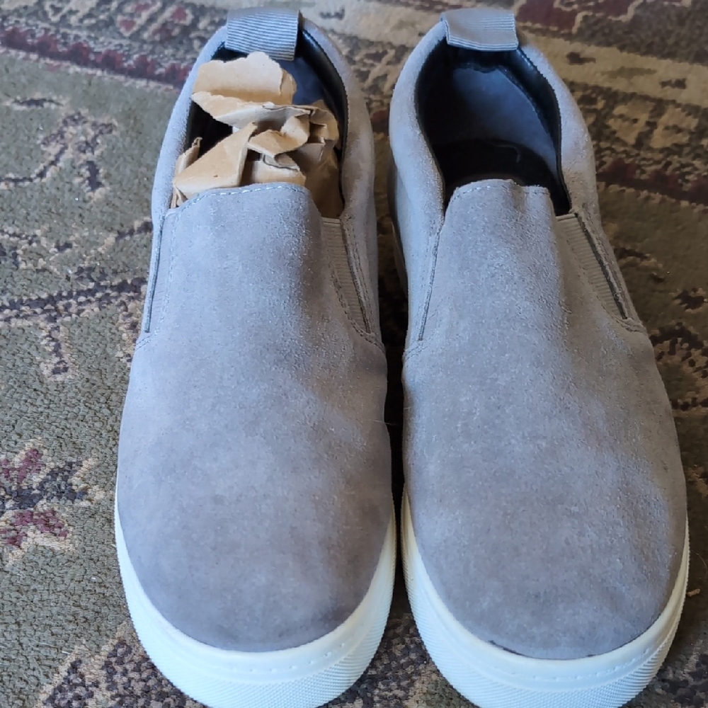 Circus by Sam Edelman Suede Gray Slip-Ons